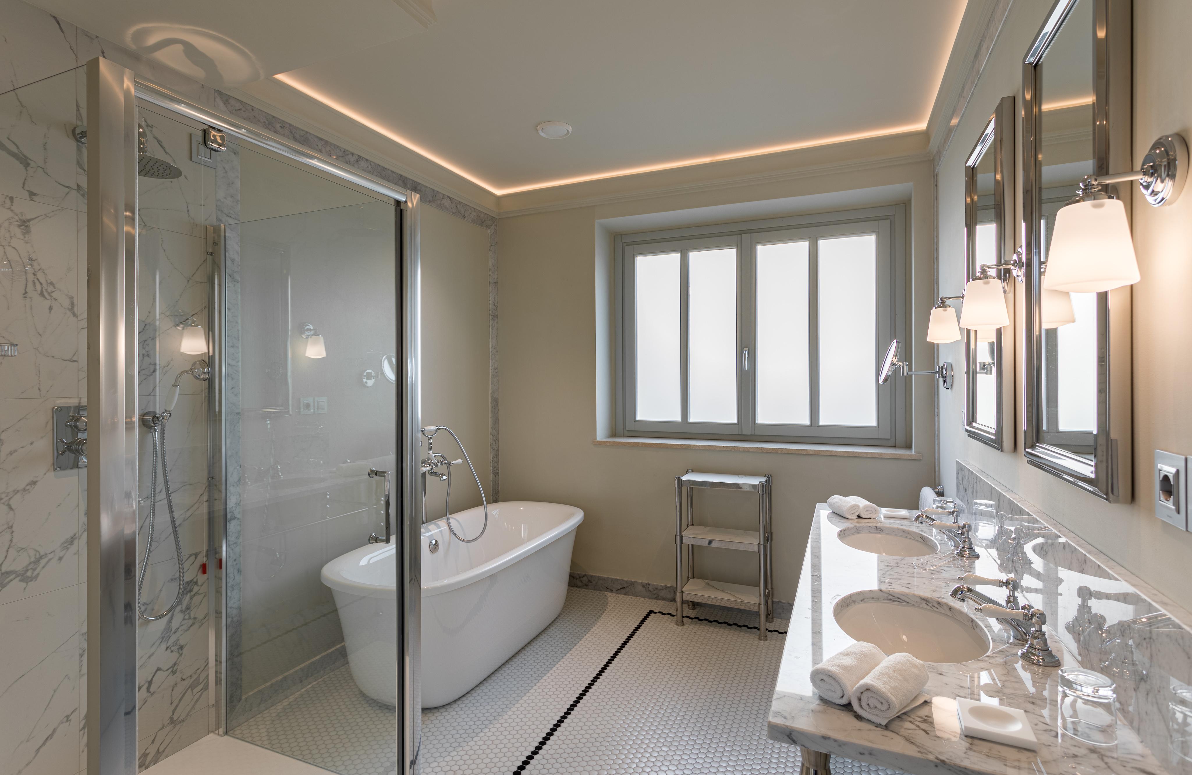 Room Mate Collection Gran Filippo, Rome-Fontana Di Trevi Exterior photo